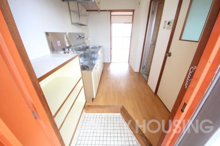 サンハイツ住吉の玄関