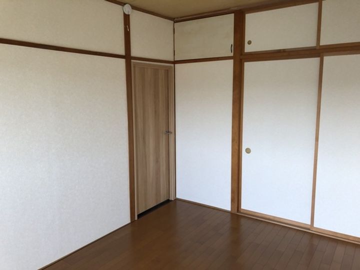 コンフォルト山下の内装