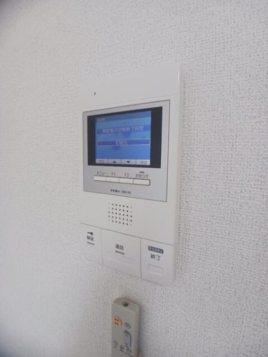 ジョビアル コートの内装
