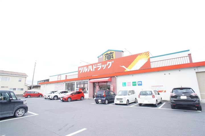 キャステール・コザキDの周辺