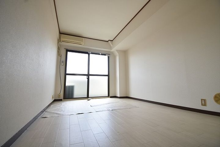 東京都調布市下石原2(マンション)の賃貸物件の居間