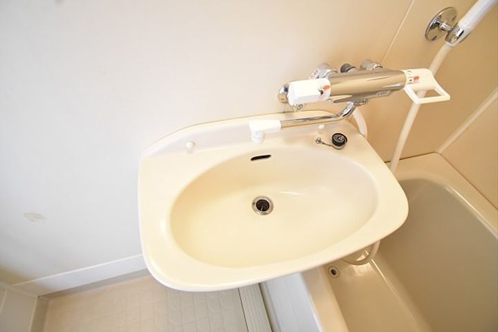 東京都調布市下石原2(マンション)の賃貸物件の内装