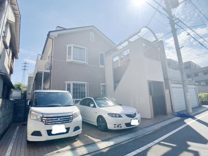 ロイヤルハイツの外観
