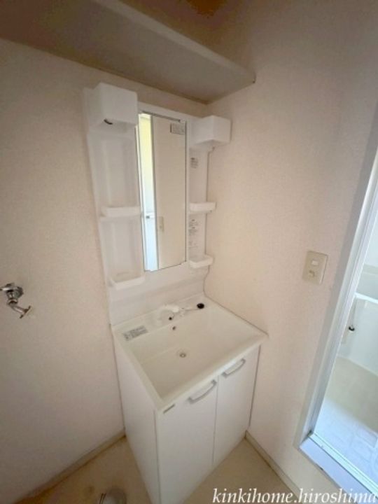 広島県広島市佐伯区五日市中央3(アパート)の賃貸物件の内装