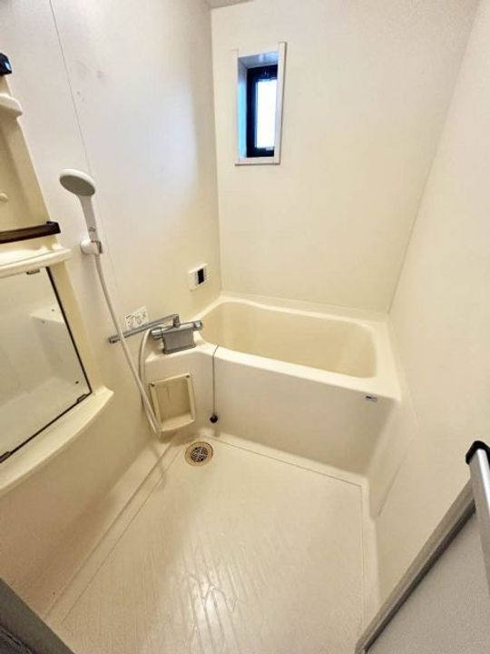 ドミール医大北 B棟の風呂