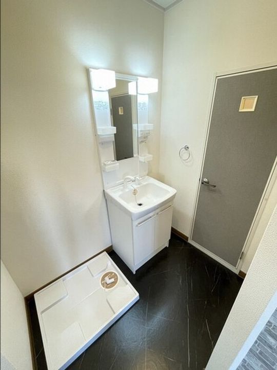 雨あがりの虹 A棟の内装