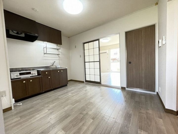 雨あがりの虹 A棟の居間