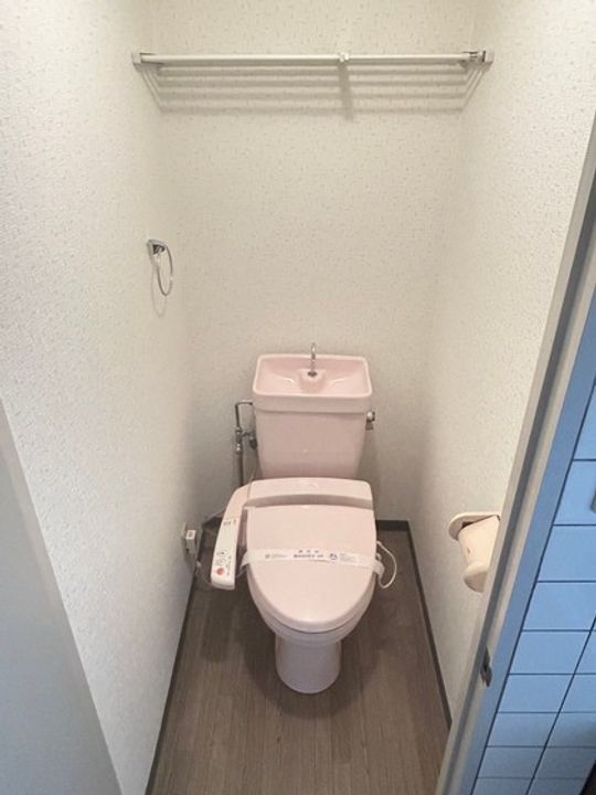 ウイング上安の内装