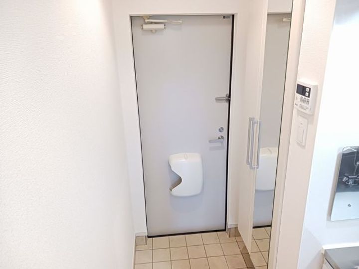 リトルグローブVの玄関