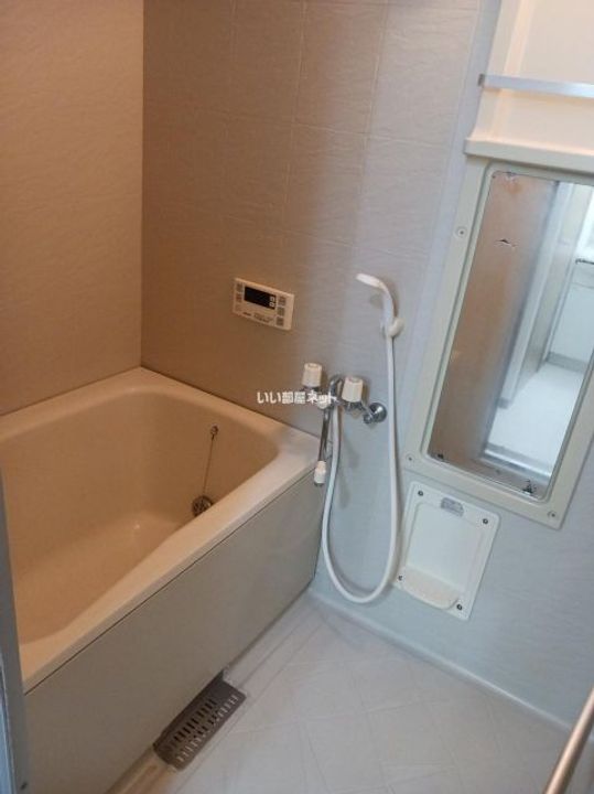 シャトーブリアンIの風呂