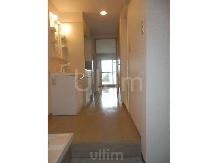 ボヌール深草の玄関