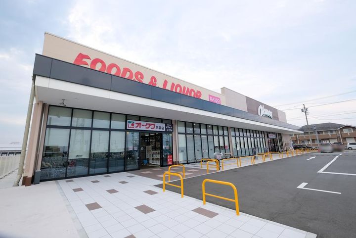アシューレ Bの周辺