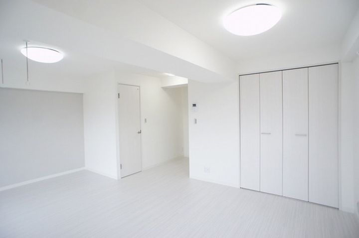 櫻井ビルの居間