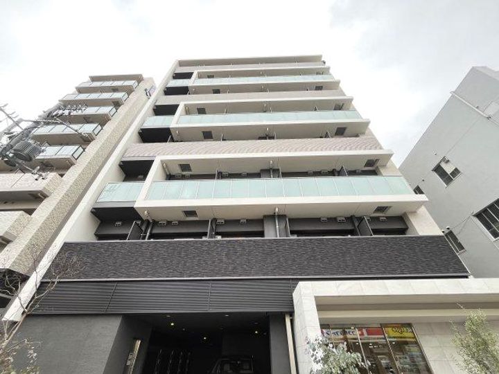 カーサレグラス城東セントラルの外観