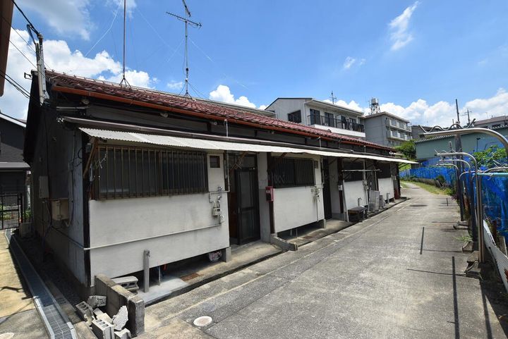 大阪府柏原市国分本町7(一戸建)の賃貸物件の外観