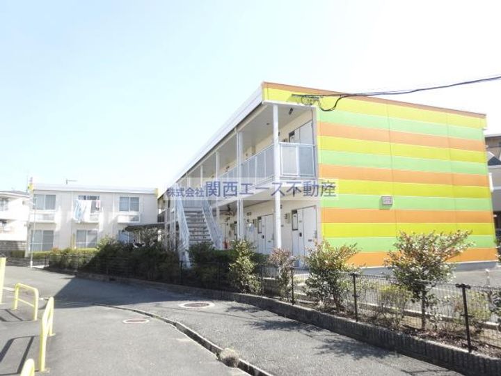 レオパレスフォレストIIの外観