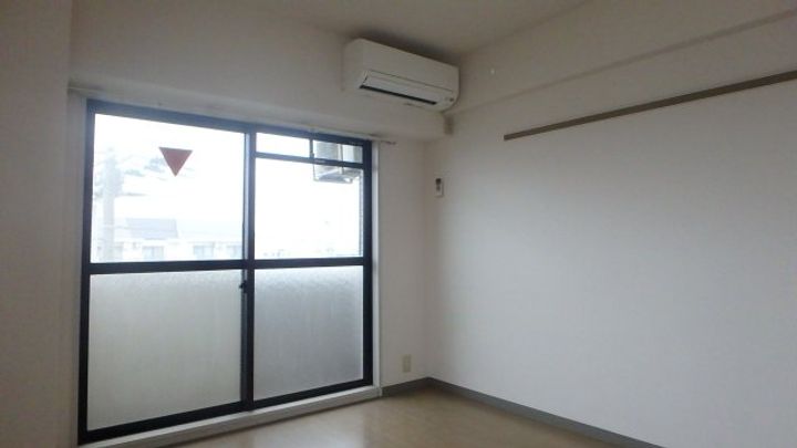 ライフタウンIIの居間