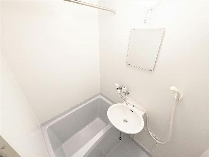 レオパレスラ・グラシューズ IIの風呂