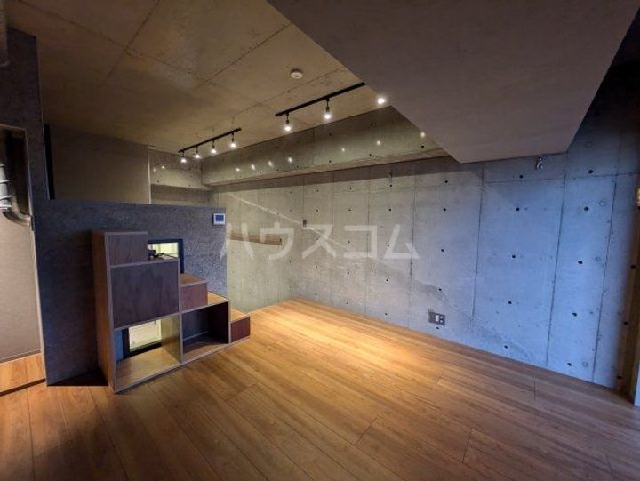 レイオーバー金町の居間