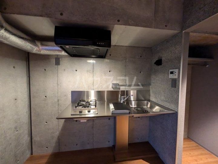 レイオーバー金町のキッチン