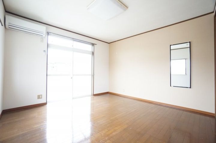 第二サンハイムの居間