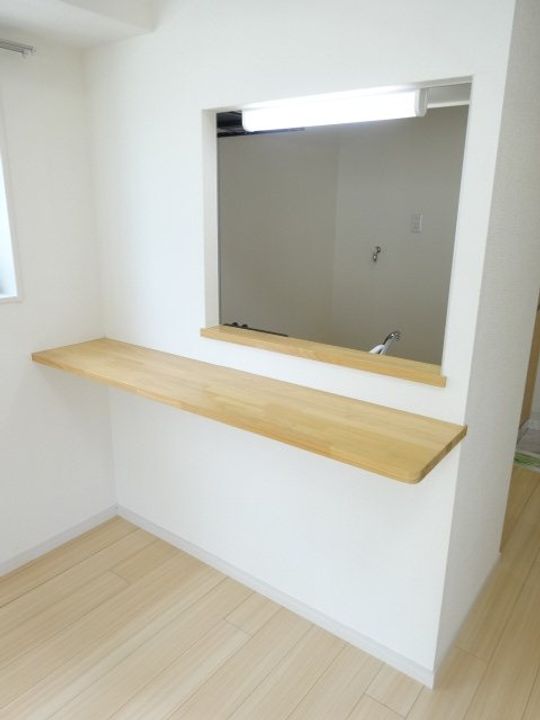 ディアレイシャス押上タワービュー通りの居間