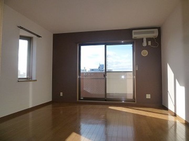 宮城県仙台市宮城野区苦竹1(マンション)の賃貸物件の居間