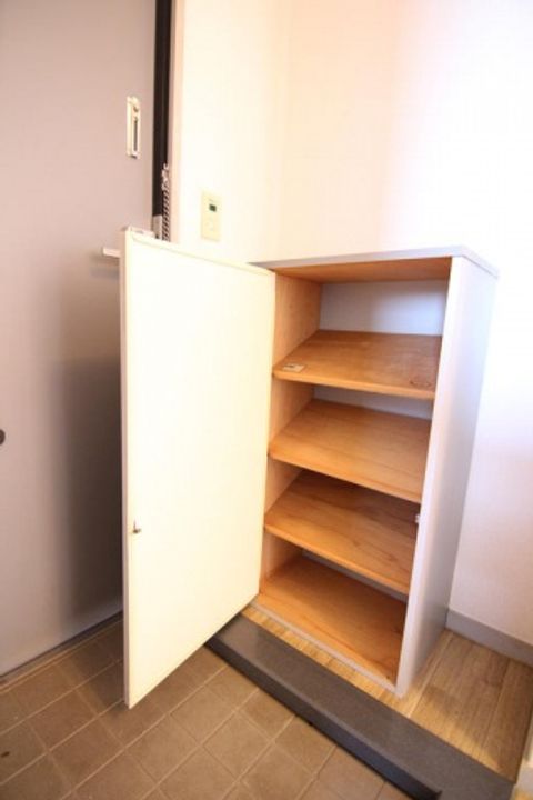 サンガーデン友の浦Aの玄関