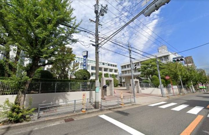 パインタワー上町台の周辺