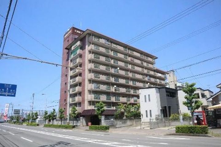 久米町マンションの外観