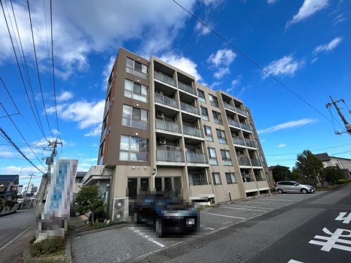 グランドアクアの外観