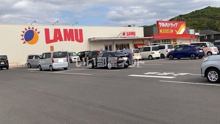 ラピュタ宮前の周辺