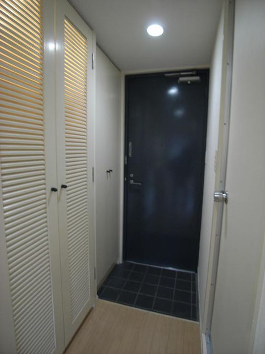 メイプルハウス2の玄関