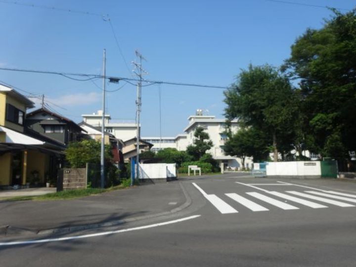 向ヶ丘ハイツの周辺