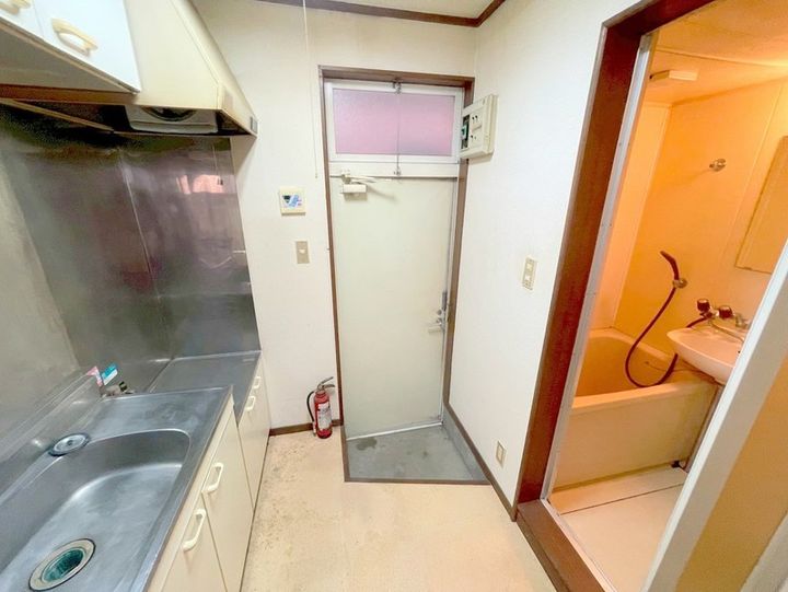 スリーハイムの玄関