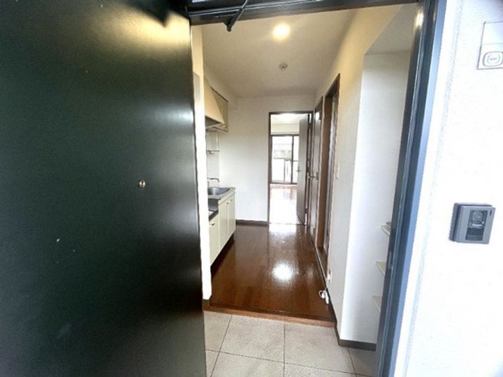 メゾンあすなろの玄関