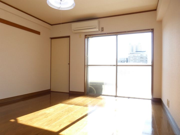 東京都府中市府中町2(マンション)の賃貸物件の居間