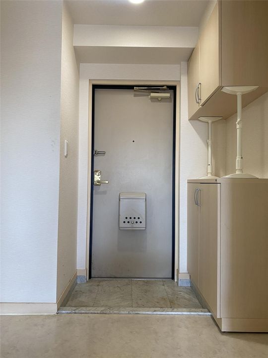 朝日プラザエザース欅通の玄関