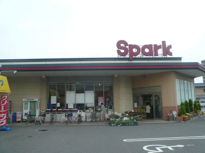 セレッソイシダの周辺