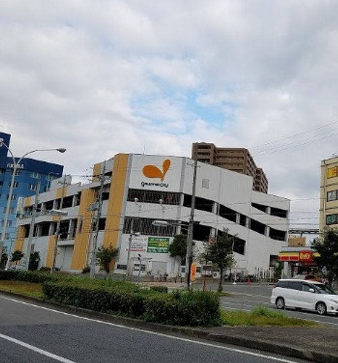 ラ・フォンテの周辺