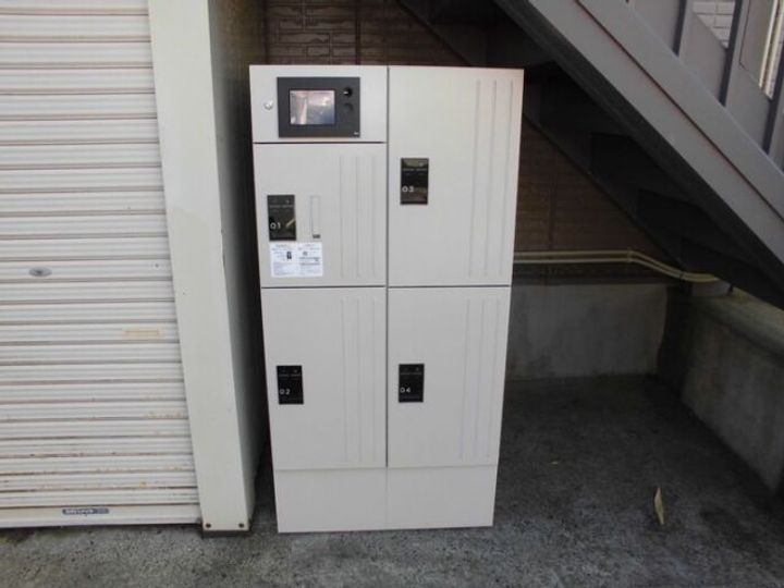 ジュネス・モナリエのその他画像