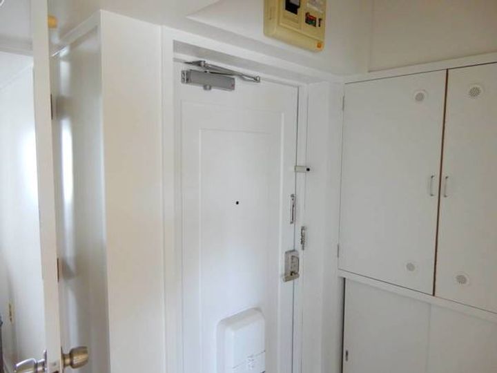 福島県二本松市中里(マンション)の賃貸物件の玄関