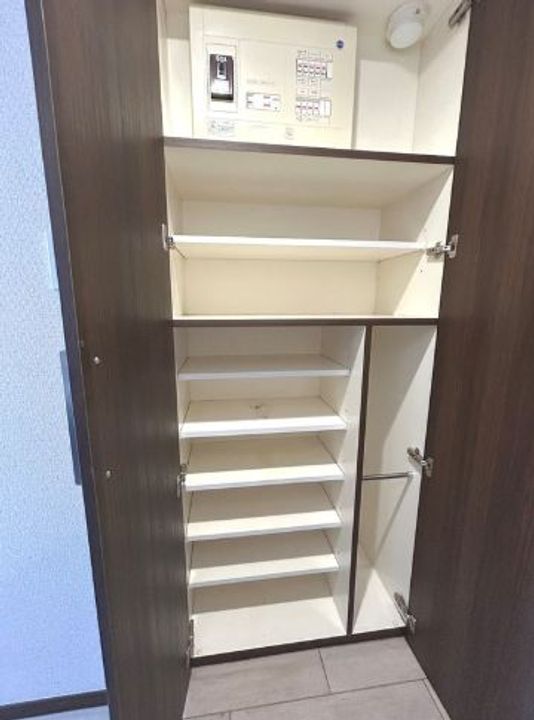 東京都江東区佐賀2(マンション)の賃貸物件の玄関