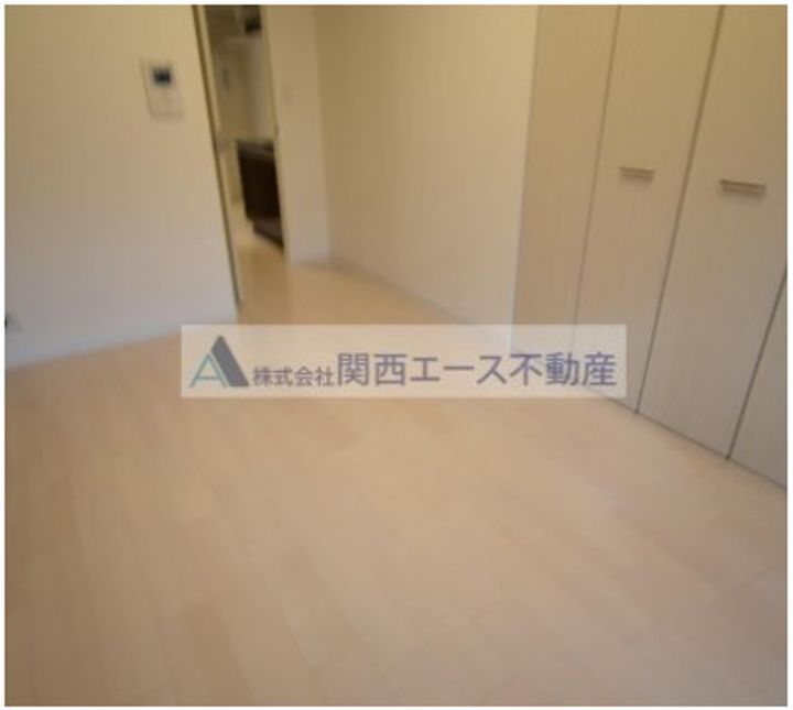 Luxe布施駅前の居間