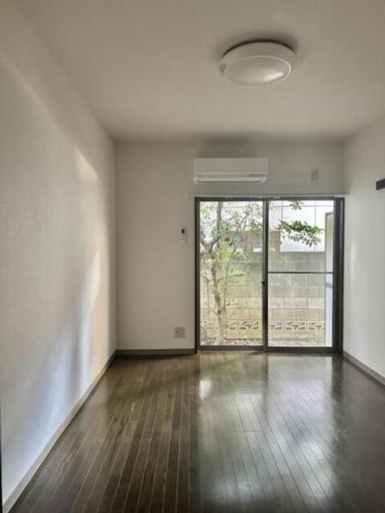 神奈川県川崎市中原区小杉町1(アパート)の賃貸物件の居間