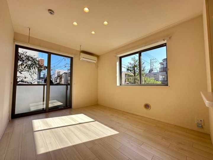 東京都杉並区和田3(マンション)の賃貸物件の居間