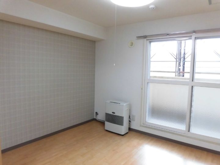 プロシード本通の居間