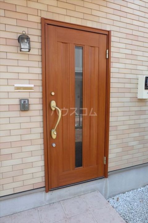 グラシアAの玄関