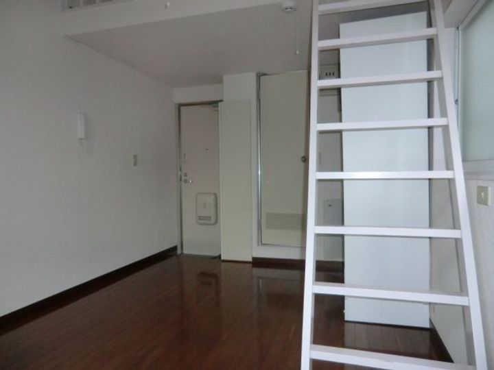 シャロームチャシの内装