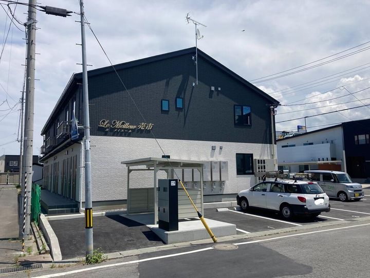 ル・メイユール売市の外観